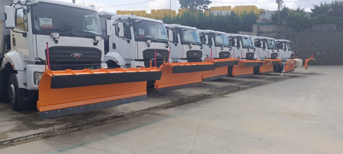 Snow Blade For Truck And Van — 3