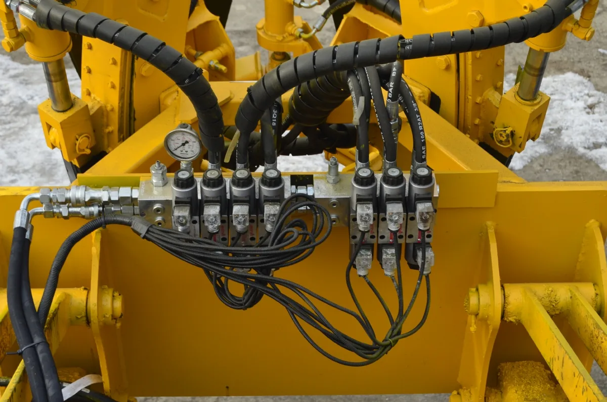 Construction Wood Removal Machine — 4
